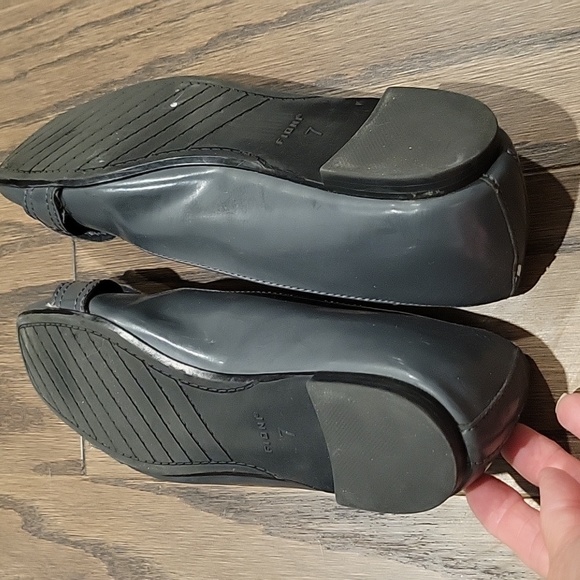 Grey Ballet flats - Picture 3 of 3